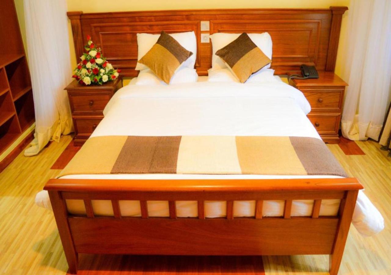 เรด รูบี้ โฮเต็ล Hotel ไนโรบี ภายนอก รูปภาพ