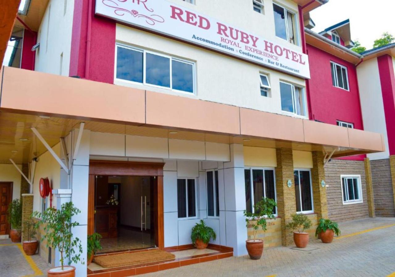 เรด รูบี้ โฮเต็ล Hotel ไนโรบี ภายนอก รูปภาพ